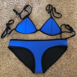 triangl Chloe bikini, color is Malibu blue